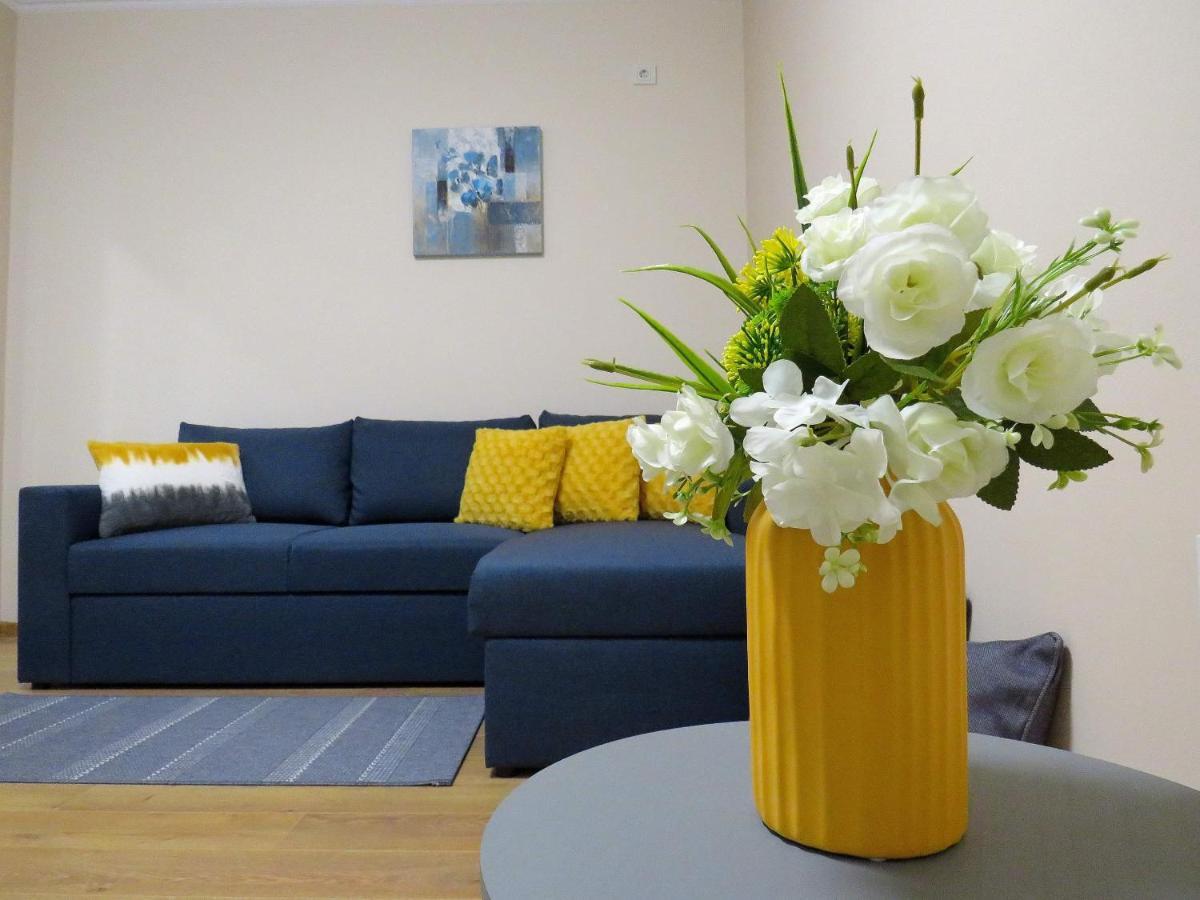 Flowers Garden Apartment Велико-Тирново Екстер'єр фото